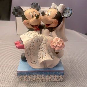 Jim Shore Mickey and Minnie wedding figurine. “Congratulations”